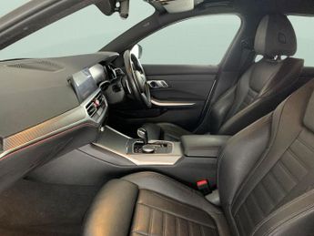 BMW 3 Series 2.0 320i M Sport xDrive (184 ps) - CARPLAY - ACTIVE LANE ASSIST