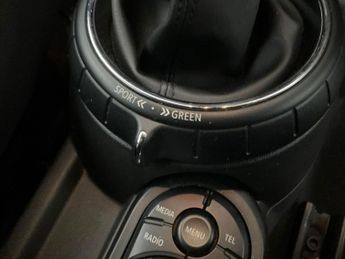 Mini Convertible 1.5 Cooper Convertible (136 ps) - PARK SENSORS - CLIMATE CONTROL