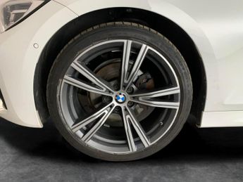 BMW 3 Series 2.0 320i M Sport xDrive (184 ps) - CARPLAY - ACTIVE LANE ASSIST