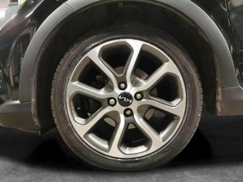 Kia Picanto 1.0 DPi X-Line S AMT (66 bhp) - HEATED STEERING - BLUETOOTH - AI