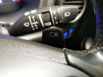 Hyundai Kona 64kWh Premium (7kW Charger) (204 ps) - BLIND SPOT ASSIST - LANE 