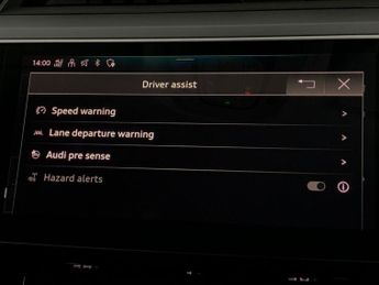 Audi e-tron 50 Technik quattro 71.2kWh (11kW Charger) (313 ps) - LED - REVER