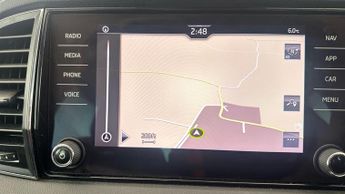 Skoda Karoq 1.5 TSI ACT SE L DSG (150 ps) - SMARTLINK - REVERSE CAM - NAV