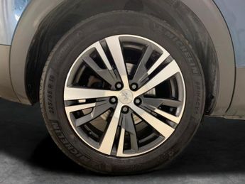 Peugeot 3008 1.6 13.2kWh Allure Premium Plug-in e-EAT (225 ps) - BLIND SPOT A