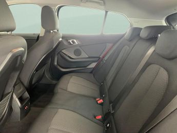 BMW 1 Series 1.5 118i SE DCT (136 ps) - ATTENTIVENESS ASSISTANT