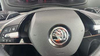 Skoda Karoq 1.5 TSI ACT SE L DSG (150 ps) - SMARTLINK - REVERSE CAM - NAV