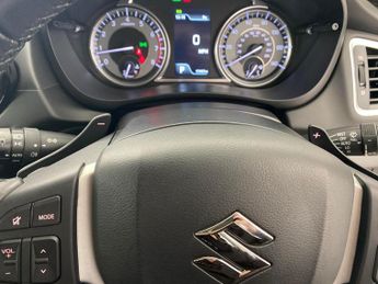 Suzuki S-cross 1.5h Motion AGS (115 ps) - LANE DEPARTURE  - BLUETOOTH - SPEED L