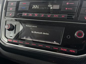 Volkswagen E-up! 36.8kWh e-up! (82 ps) - BLUETOOTH - DIGITAL CLIMATE CONTROL