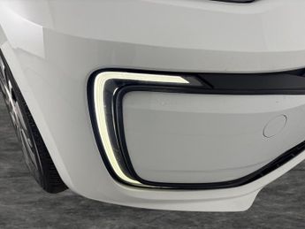 Volkswagen E-up! 36.8kWh e-up! (82 ps) - BLUETOOTH - DIGITAL CLIMATE CONTROL