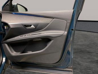 Peugeot 3008 1.6 13.2kWh Allure Premium Plug-in e-EAT (225 ps) - BLIND SPOT A