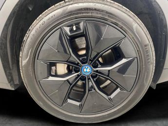 BMW iX3 80kWh Premier Edition (286 ps) - LEATHER - HEATED SEATS