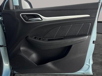 MG MG ZS 44.5kWh Exclusive (143 ps) - REVERSE CAM - NAV - HEATED LEATHER