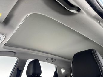 MG MG ZS 44.5kWh Exclusive (143 ps) - REVERSE CAM - NAV - HEATED LEATHER