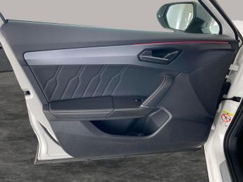 Cupra Formentor 1.5 TSI V2 DSG (150 ps) - LED - REVERSE CAM - NAV