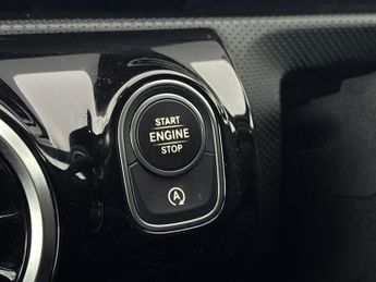 Mercedes-Benz A Class 1.5 A180d Sport 7G-DCT (116 ps) - COMFORT PACK - ACTIVE LANE KEE