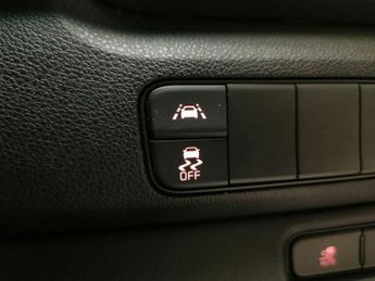 Kia Niro 64kWh 3 (201 bhp) - LANE DEPARTURE  - BLUETOOTH - CRUISE