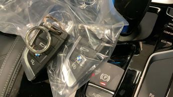 BMW iX3 80kWh Premier Edition (286 ps) - LEATHER - HEATED SEATS