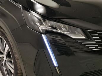 Peugeot 3008 1.6 13.2kWh Allure Plug-in e-EAT (225 ps) - BLIND SPOT ASSIST