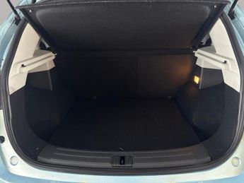 MG MG ZS 44.5kWh Exclusive (143 ps) - REVERSE CAM - NAV - HEATED LEATHER