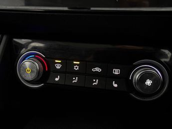 MG MG ZS 44.5kWh Exclusive (143 ps) - REVERSE CAM - NAV - HEATED LEATHER