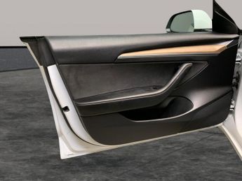 Tesla Model 3 Saloon RWD (241 bhp) - PARK ASSIST - LED - REVERSE CAM