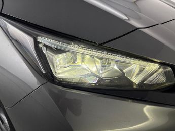 Nissan Leaf 40kWh Tekna (150 ps) - 360 CAM - KEYLESS ENTRY - LED