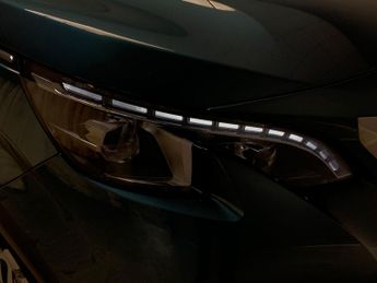 Peugeot 5008 2.0 BlueHDi GT EAT 6Spd (180 ps) - MASSAGE SEATS - CARPLAY - LED