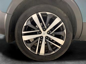 Peugeot 5008 2.0 BlueHDi GT EAT 6Spd (180 ps) - MASSAGE SEATS - CARPLAY - LED