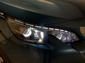 Peugeot 5008 2.0 BlueHDi GT EAT 6Spd (180 ps) - MASSAGE SEATS - CARPLAY - LED