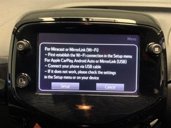 Toyota AYGO 1.0 VVT-i x-clusiv x-shift (71 ps) - BLUETOOTH - AIR CON - AUTO 