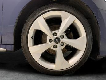 Audi A3 1.0 TFSI 30 S line Sportback S Tronic (110 ps) - CRUISE - DRIVIN