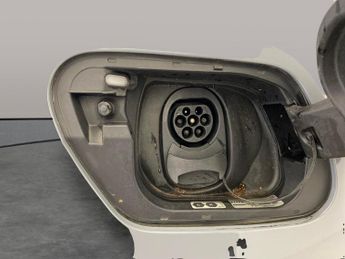 Volkswagen ID.3 Pro Performance 58kWh Life (204 ps) - BLUETOOTH - PARK SENSORS -