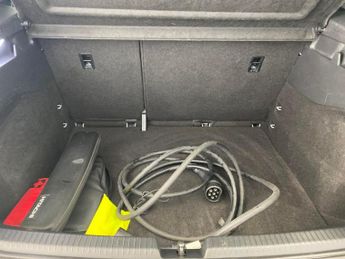 Volkswagen ID.3 Pro Performance 58kWh Life (204 ps) - BLUETOOTH - PARK SENSORS -