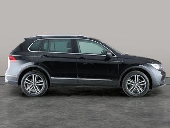 Volkswagen Tiguan 2.0 TSI Elegance DSG 4Motion (190 ps) - PARK ASSIST - REVERSE CA