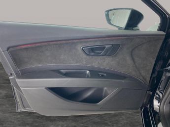 Seat Leon 2.0 TSI Cupra 290 DSG (290 ps) - PADDLE SHIFT - PARK SENSORS