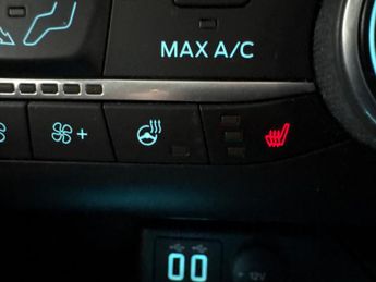 Ford Kuga 2.5 Duratec 14.4kWh ST-Line X Edition Plug-in CVT (225 ps) - CAR