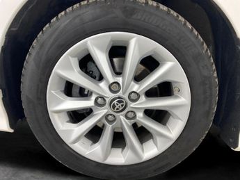 Toyota Corolla 1.8 VVT-h GPF Icon Tech CVT (122 ps) - BLUETOOTH - AIR CON - DAB
