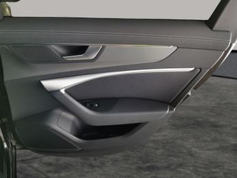 Audi A6 Avant 3.0 TFSI V6 55 Black Edition S Tronic quattro (340 ps) - REVERSE