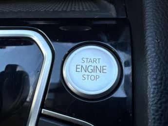 Volkswagen Passat 1.5 TSI EVO SEL DSG (150 ps) - LANE DEPARTURE  - BLUETOOTH