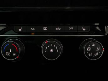 Volkswagen Passat 1.5 TSI EVO SEL DSG (150 ps) - LANE DEPARTURE  - BLUETOOTH