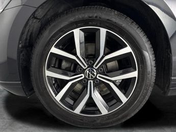 Volkswagen Passat 1.5 TSI EVO SEL DSG (150 ps) - LANE DEPARTURE  - BLUETOOTH