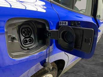 Skoda Enyaq 62kWh 60 (DC120kW) (179 ps) - NAV - WIFI - BLUETOOTH