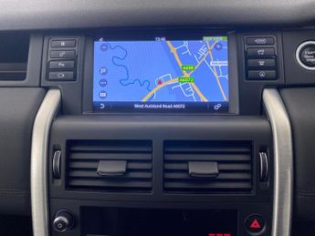 Land Rover Discovery Sport 2.0 TD4 HSE Black 4WD (180 ps) - HEATED SEATS - NAV - LANE DEPAR