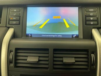 Land Rover Discovery Sport 2.0 TD4 HSE Black 4WD (180 ps) - HEATED SEATS - NAV - LANE DEPAR