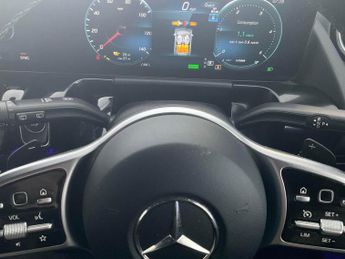 Mercedes-Benz EQA EQA 250+ 70.5kWh Sport (190 ps) - ADAPTIVE LIGHTS - HEATED LEATH