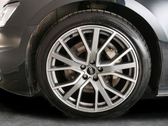 Audi A6 Avant 3.0 TFSI V6 55 Black Edition S Tronic quattro (340 ps) - REVERSE