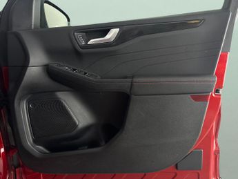 Ford Kuga 2.5 Duratec 14.4kWh ST-Line X Edition Plug-in CVT (225 ps) - CAR