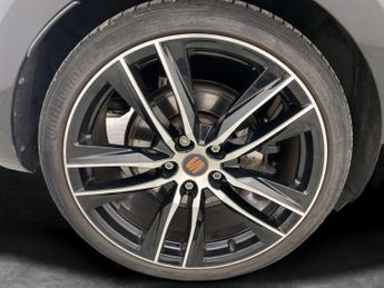 Seat Leon 2.0 TSI Cupra 290 DSG (290 ps) - PADDLE SHIFT - PARK SENSORS