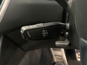 Audi A6 Avant 3.0 TFSI V6 55 Black Edition S Tronic quattro (340 ps) - REVERSE