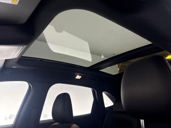 Ford Kuga 2.5 Duratec 14.4kWh ST-Line X Edition Plug-in CVT (225 ps) - CAR